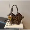 Bolso de Hombro de Gamuza, Bolso de Mano para Mujer, Bolso Tote Pequeño, Bolso de Textura de Alta Gama para Viajes, Bolso Cruzado para Mujer