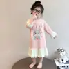 Camisola de Manga Comprida para Meninas de Meia-Idade e Mais Velhas, Vestido Fino para Primavera e Outono, Roupa de Casa Soltinha para Crianças, Pijama de Desenho Animado para Usar por Cima
