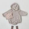 Mono de estilo coreano para bebés y niños pequeños, estilo Ins popular, versátil, con rayas, mono con capucha de bebé de moda para salir en primavera y otoño