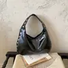 2026 Nova Bolsa de Ombro Retro da Moda, Nova Bolsa de Ombro Casual de Grande Capacidade para o Dia a Dia, Bolsa Tote Simples com Rebites