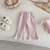 Calça Flare Grossa Forrada com Fleece para Meninas, Estilo Inverno 2025, Calça Casual Estilosa com Estampa de Coração para Bebês, Calça Infantil Estilo Coreano