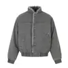 Chaqueta corta de algodón gruesa y cálida con forro de pelo sintético de visón, estilo punk moderno y desgastado, para hombre, invierno