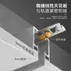 Riel colgante para puerta corredera tipo micro-sutura de inicio ligero, accesorios para puerta de madera, amortiguador bidireccional, rueda colgante, riel para puerta corredera colgante, juego completo
