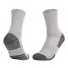 Meias esportivas masculinas de cano médio personalizadas pelo fabricante com forro felpudo espesso, absorventes de choque e resistentes ao desgaste, adequadas para corrida, atividades ao ar livre, caminhada e montanhismo