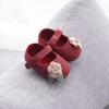 Sapatos Quentes Cruzados para Bebês Meninas Primavera e Outono 0-1 Ano Sapatos de Princesa Botão de Velcro Flor Sapatinhos de Bebê com Solado Macio
