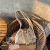 2026 Nuevo Estilo Bolso de Hombro Sencillo con Cordón de Estrella de Cinco Puntas para Mujer, Bolso Cruzado Versátil Estilo Coreano de Lujo Ligero con un Toque de Alta Gama, Bolso de Axila