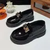 Sapatos de Performance Pretos de Couro para Meninas, Mocassins Fashion de Verão Estilo Britânico com Solado Macio, Sapatos de Couro Brilhante para Crianças Mais Velhas, Meninos
