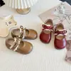 Zapatos Rojos de Princesa para Niñas Estilo Nuevo Primavera y Otoño Suela Suave Antideslizantes Encaje de Niña Lazo de Mariposa Zapatos de Bebé Zapatos Individuales para Niñas Pequeñas