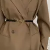 Cinto Fino Preto Feminino com Toque de Luxo, Versátil para o Verão, Adequado para Blazers e Jeans, Corrente de Cintura, Cinto de Cintura