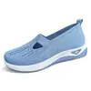Zapatos de Otoño Transpirables de Suela Suave para Madres de Mediana Edad y Mayores, Zapatos Casuales de Mujer Transfronterizos, Zapatos de Tela para Mujer Versátiles Slip-On