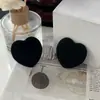 Almofada de Pó para Polegar em Formato de Coração Grande, Não Absorvente de Pó, Esponja Macia Específica para Maquiadores, Ferramenta de Beleza Descartável