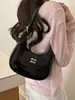 Bolsa de Ombro de Couro Patente Transfronteiriça Atacado para Mulheres 2026 Nova Tendência Estilosa Ins Bolsa de Ombro Elegante para o Dia a Dia Bolsa Transversal