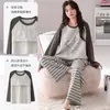 Conjunto de pijama feminino de manga longa, 100% algodão puro, com sutiã embutido, adequado para primavera e outono, simples, casual, de corte solto e projetado para usar como roupa de casa.