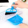 Cepillo para teclado semicircular, juego de mini escobas para escritorio, tamaño pequeño con recogedor, cepillo limpiador de teclado, cepillo para escombros del hogar