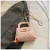 Bolso acolchado de alta gama, moderno y de nicho para mujer 2026, nuevo diseño de moda, versátil bolso bandolera con cadena, exquisito bolso cuadrado pequeño