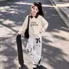 Conjunto de dos piezas para niña para primavera y otoño 2026: Top de punto con cuello polo, patchwork y cuello redondo, y pantalón ancho de encaje dulce