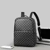Mochila de cuero suave para hombre, mochila de alta gama 2026 nueva moda para portátil, gran capacidad, mochila moderna para viajes de negocios