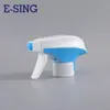Bomba de espuma cuadrada oblicua de plástico azul, pistola, boquilla limpiadora de humos de cocina para el hogar, botón manual, cabezal rociador de plástico