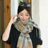 Bufanda a Cuadros Atmosférica Estilo Coreano para Estudiantes en Invierno, Engrosada y Cálida, Imitación de Cachemir de Alta Gama, Bufanda Versátil Personalizable