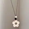 ¡Estilo Viejo Dinero Estilo Chino! Collar Colgante Marrón para Mujer, Cadena de Clavícula de Lujo de Gama Alta de Nicho, Accesorio Largo de Verano