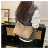 2026 Nueva Bolso de Hombro Único a la Moda para Debajo del Brazo, Bolso Tejido de Gran Capacidad de Nicho, Bolso de Mano de Alta Gama, Bolso Cruzado Tipo Cubo