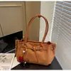 Bolsa Tote Retro Simples Versátil Transfronteiriça para Mulheres 2025 Inverno Nova Nicho Luxo Leve Estilosa Diária de Ombro