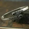 Pulseira de Casal com Abertura Ajustável em Liga Metálica Ecológica, Inlaid com Ágata Verde Sintética, Estilo Retrô, Venda Quente Transfronteiriça Europeia e Americana