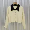 Novo Gola Polo de Inverno Cor Contrastante Estilo Preppy Tricô Curto de Manga Longa I Veludo Ártico Tricô Bordado Retrô