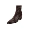 Botines de piel de oveja de primera capa para mujer, que aumentan la altura, estilo ajustado, nuevo estilo otoño e invierno, cremallera trasera, tacón medio, punta fina, botines para mujer, talla 40