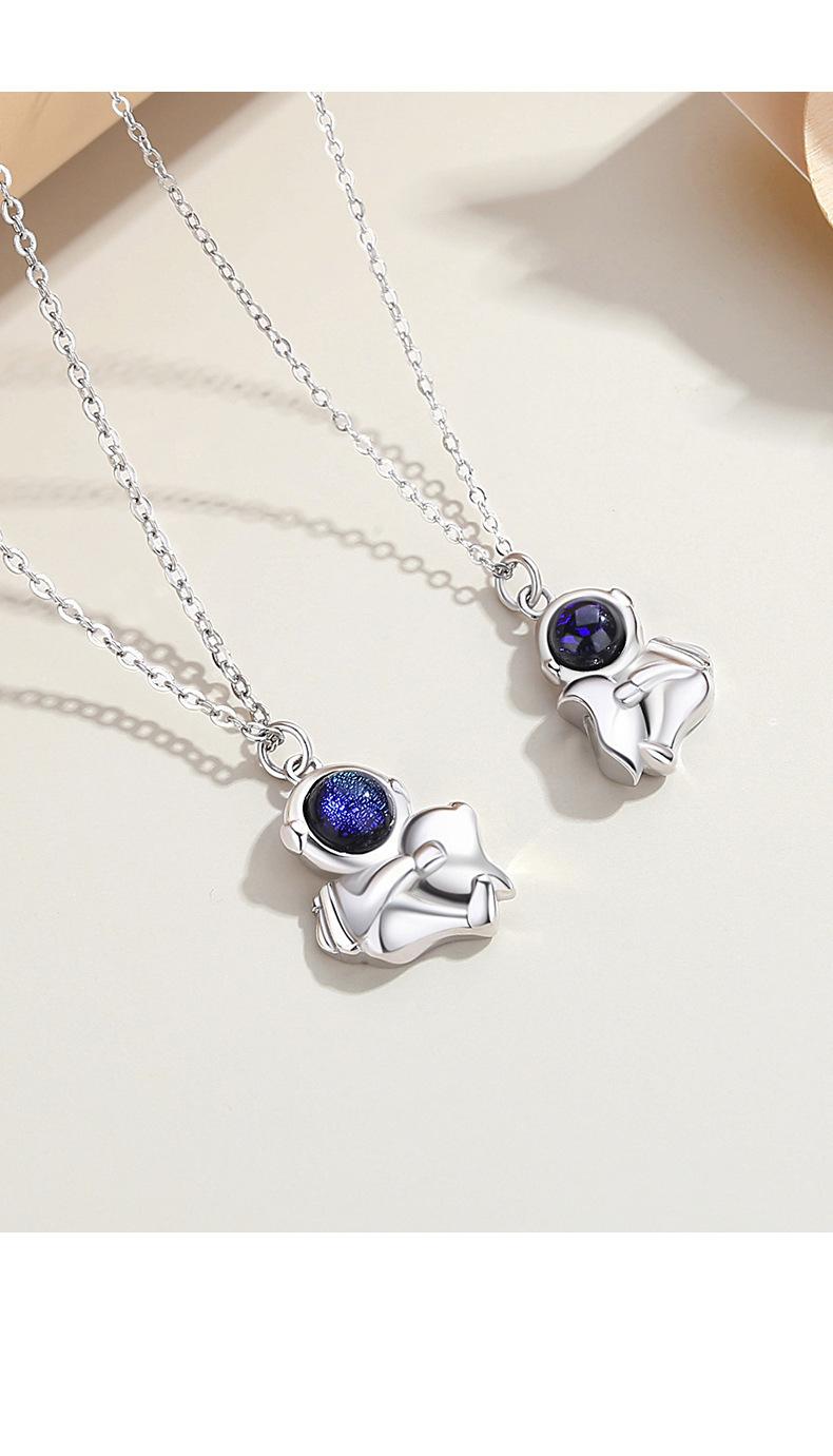 智贝详情图_10相吸宇航员情侣项链男女一对小众百搭ins锁骨