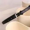 Cinto Pequeno Estilo Coreano, Cinto Fino de Couro Genuíno para Mulheres, Simples e Versátil, Fivela Prateada, Decoração de Saia, Cinto de Couro de Vaca, Atacado de Couro Genuíno