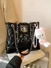 Nuevo Bolso de Cadena Tipo Cubo de Lujo para Mujer 2026, Bolso de Hombro Cruzado de Moda con Patrón de Diamantes, Bolso de Mano Versátil para el Trabajo con un Toque de Alta Gama
