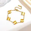 Pulsera de Flor de Cinco Hojas de Nácar y Trébol de Cuatro Hojas Doble Cara de 13 mm Estilo Ins Europeo y Americano Chapado en Oro de 18 Quilates Joyería de Mano Directo de Fábrica Venta al por Mayor