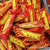 Shengyun Tiancheng Camarón Crujiente Dulce Crujiente Tradicional Dulce Rojo de Boda Una Bolsa 2.5kg