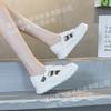 2026 Novo Modelo Sapatos Femininos Feitos de Couro Bovino de Primeira Camada, Sapatos Respiráveis de Primavera, Sandálias Vazadas de Bico Fechado, Sapatos Brancos de Uso Duplo para Mulheres