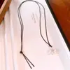 Descripción Plata Sencilla Cordón de Cuero Corazón Plegado Ovalado Collar Lujo Ligero Sensación de Alta Gama Cadena para Clavícula Adorno de Collar Sencillo para Mujeres