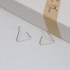 Accesorios de joyería diy plata S925 aretes de triángulo pequeño simples Pin para oreja 5-7 Perla soporte vacío productos semiacabados 1123