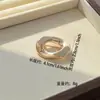 Broche de Metal Ins de Tendencia Europea y Americana de Gama Alta para Otoño e Invierno, Nuevo Broche de Anillo Asimétrico de Diseño Frío de Nicho para Celebridades de Internet