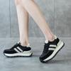 Nuevas Zapatillas Blancas Otoño 2026 Zapatos Deportivos Retro Zapatos Casuales de Moda para Mujer Versátiles Suela Gruesa que Aumenta la Altura Zapatos de Papá