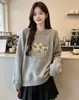Novo suéter bordado floral estilo coreano para outono e inverno, blusa solta, tricô de gola redonda, pulôver feminino de estilo fresco e suave