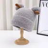 Novo Chapéu de Lã com Chifres para Outono e Inverno Feminino Quente com Forro de Fleece Moda Versátil Lindo Espesso à Prova de Vento Chapéu de Tricô