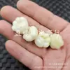 Colgante de Calabaza de Jade Azul Campo Off-White, Manzana, Hoja de los Deseos, Colgante de Garra de Gato, Colgante de Collar, Colgante para Teléfono Móvil, Colgante de Jade