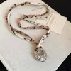 Colar de Rosa em Tecido Levemente Luxuoso Estilo Francês Doce Moda Tendência Corrente de Suéter Design Acessório de Nicho Atacado