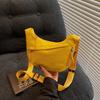 Bolsa Casual Tipo Dumpling para Comercio Exterior para Mujer, Nueva Bolsa Cruzada Ligera, Bolsa de Hombro para Deportes al Aire Libre, Versátil para Viajes, Bolsa para Teléfono Móvil