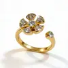 Nuevo anillo giratorio de flor de durazno para mujer, estilo pastoral, fresco y dulce, anillo elegante, regalo de cumpleaños de alta gama