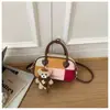 2026 Nova Bolsa de Ombro Boston Color Block de Veludo Bolsa de Grande Capacidade Outono/Inverno Bolsa de Nicho com Toque de Luxo Versátil