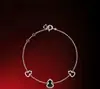 Pulseira Vintage Kirin Cabaça Cinco Flores com Joias de Ágata Vermelha Natural, Madrepérola Branca Incrustada com Diamantes, Estilo de Luxo Leve de Nicho