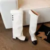 Estilo Outono/Inverno 2026 Botas de Couro Color Block Inspiradas na Pequena Chanel de Cano Reto Salto Grosso Botas Calça Emagrecedoras Botas Longas Soltas Estilo Francês Tamanho Plus