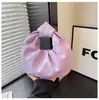 Bolsa Plissada Street Fashion 2026 Bolsa de Mão Costurada Não Adequada para Usar no Ombro Bolsa Feminina Tendência Versátil