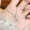 Nuevo Collar de Múltiples Colgantes de Calabaza Calada Incrustada de Diamantes, Versátil, Estilo Simple, Moderno, Lujo Ligero, Nicho, Cadena para Clavícula de Nuevo Estilo Chino